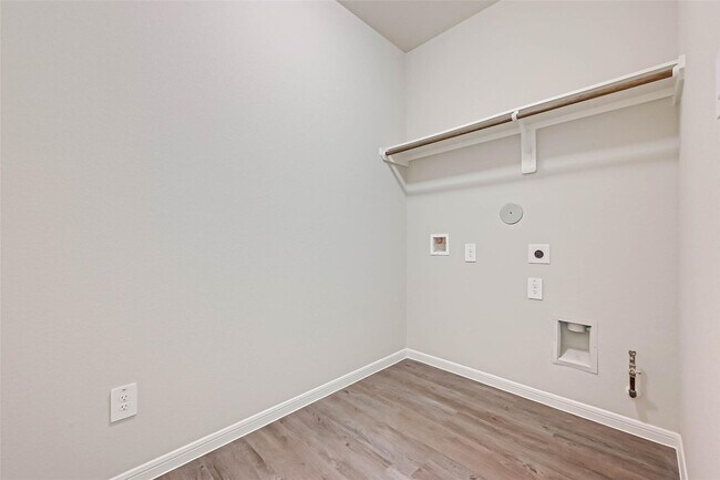 Building Photo - 983 Golden Willow Ln