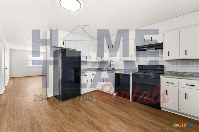 Building Photo - 1005 Eastside Dr