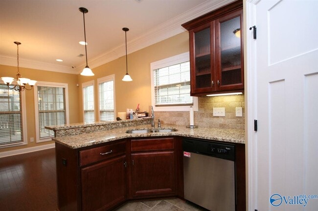 Building Photo - 231 Grove Village Way