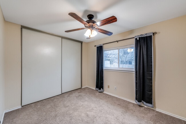 Building Photo - 6858 Celes Meadow Dr