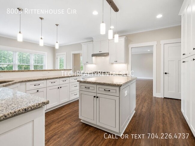 Building Photo - 8003 Rittenhouse Cir