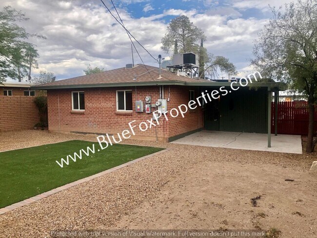 Building Photo - 1437 E Manlove St