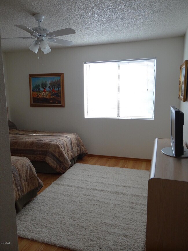 Building Photo - 16644 E Westby Dr