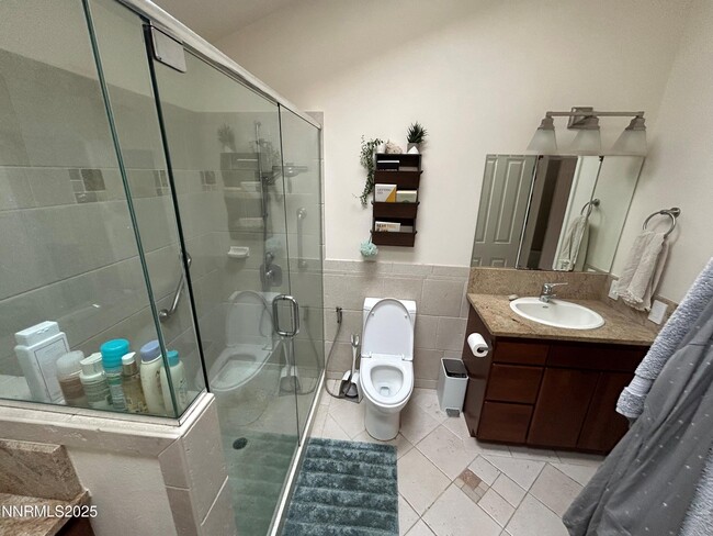 Building Photo - 655 E Riverview Cir