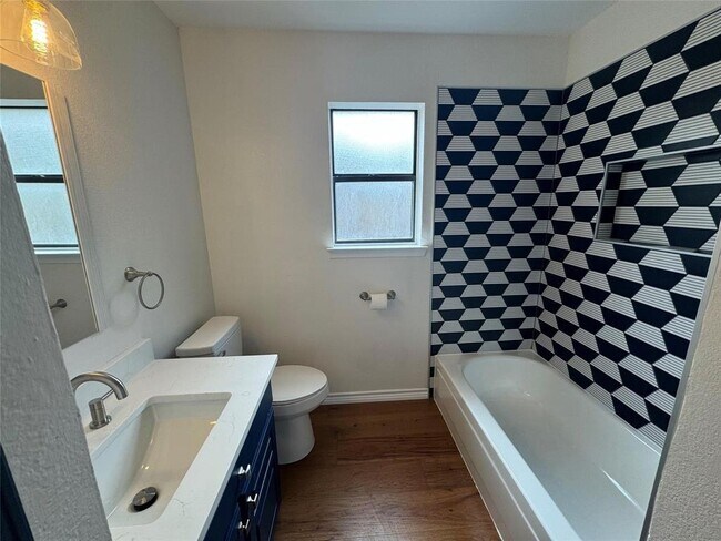 Building Photo - 7905 Lazy Brook Dr