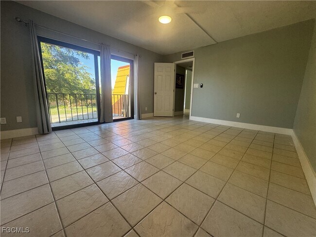 Building Photo - 1708 Park Meadows Dr