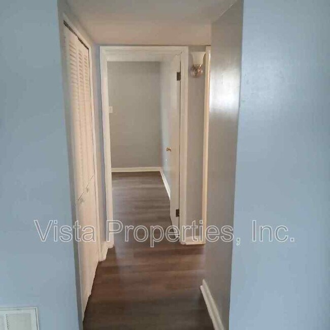 Building Photo - 4903 Saddlebrook Ln