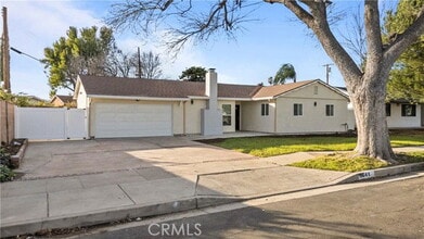 Building Photo - 9641 Comanche Ave