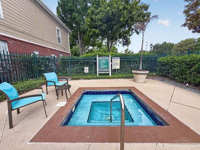 Building Photo - 13003 Plantation Park Cir