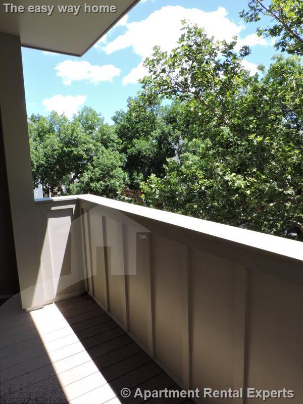 Building Photo - 168 Hampshire St