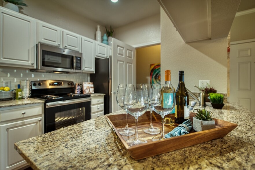 Building Photo - Stonebridge Ranch Apartments