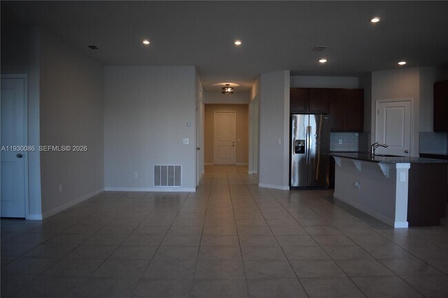 Building Photo - 3634 Lazy River Ter