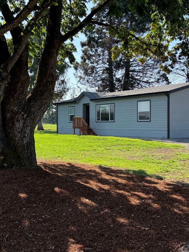 Building Photo - Rural site on 2 acres