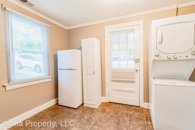Building Photo - 2 br, 1 bath House - 610 B Bennett St