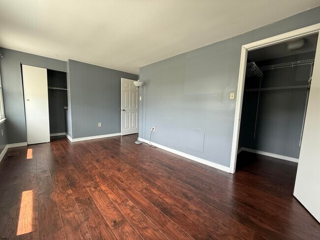 Building Photo - 134 Marin Dr
