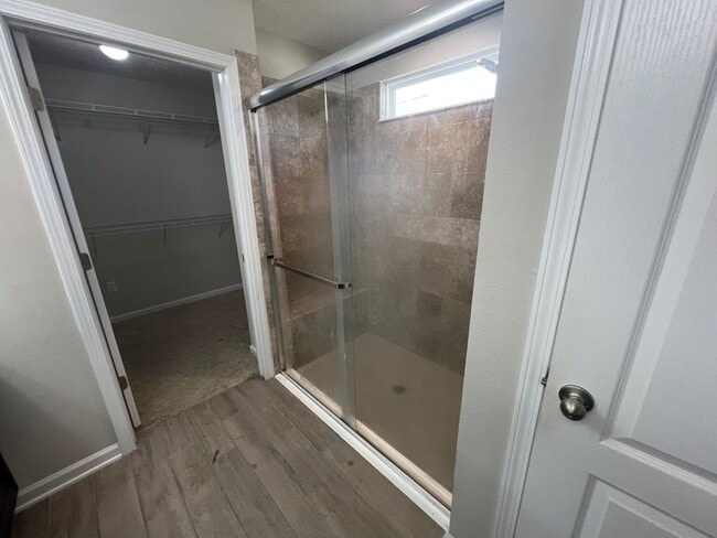 Building Photo - Great home in a gated community