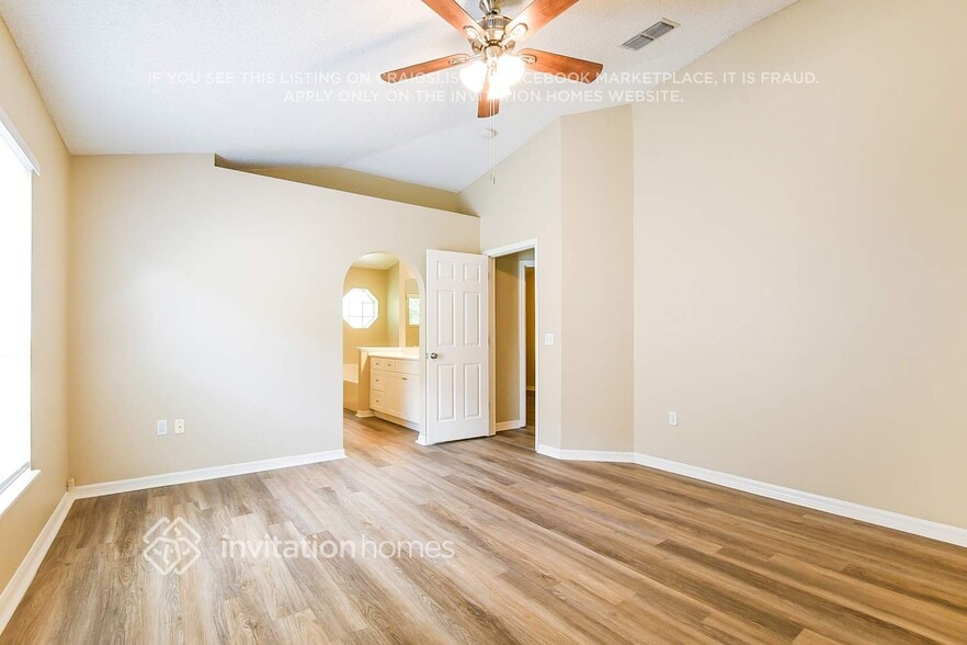 Building Photo - 3277 Bellingham Dr