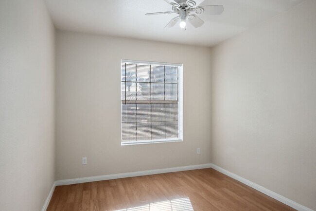 Building Photo - 4408 Rippling Brook Dr