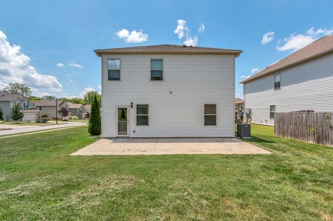 Building Photo - 1051 Lonergan Cir