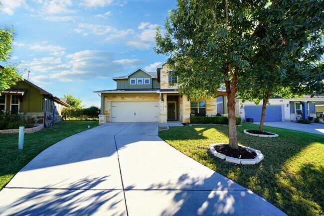 Building Photo - Executive 5-Bedroom Home in Coveted Crossvine Subdivision - Realtor Commission: $750