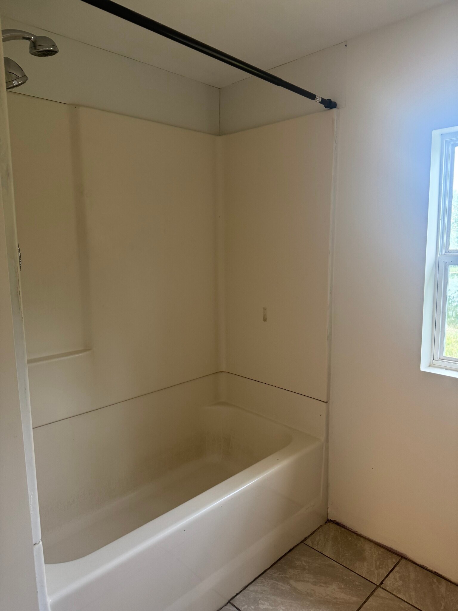 Building Photo - 7235 Henrietta Rd