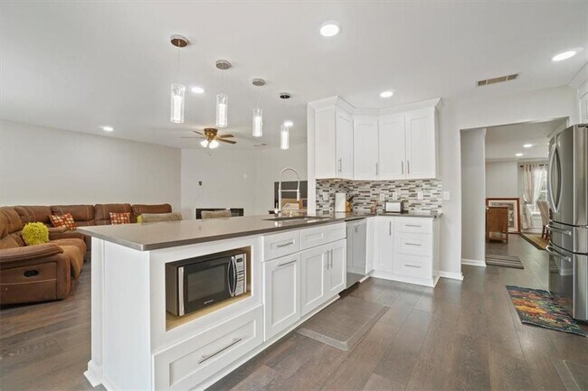 Building Photo - 4103 Horsebit Trail