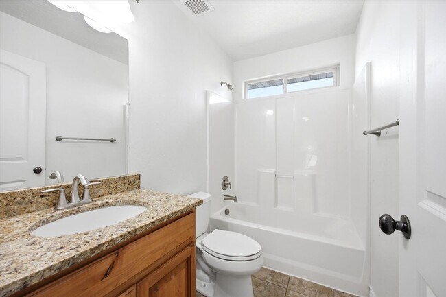 Building Photo - 4412 N Foxtrail Cir