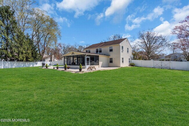 Building Photo - 22 Collingwood Rd