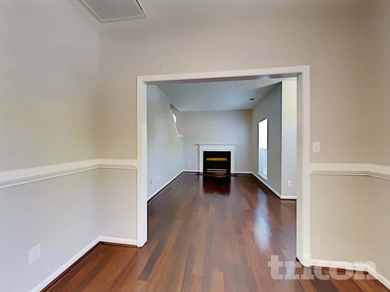 Building Photo - 1609 Silverberry Ct