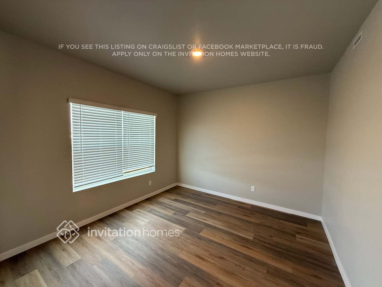 Building Photo - 957 Cascade Falls St