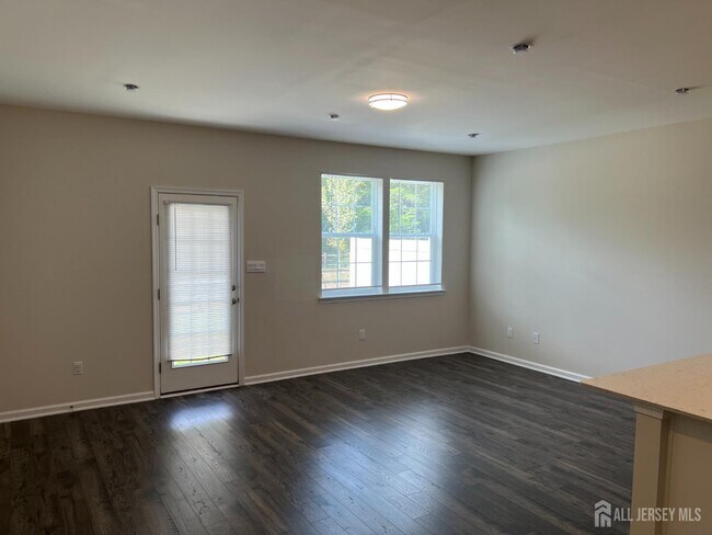 Building Photo - 309 Mazzeo Dr