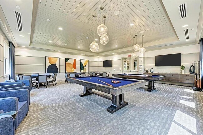 Building Photo - 15459 Santa Pola Dr