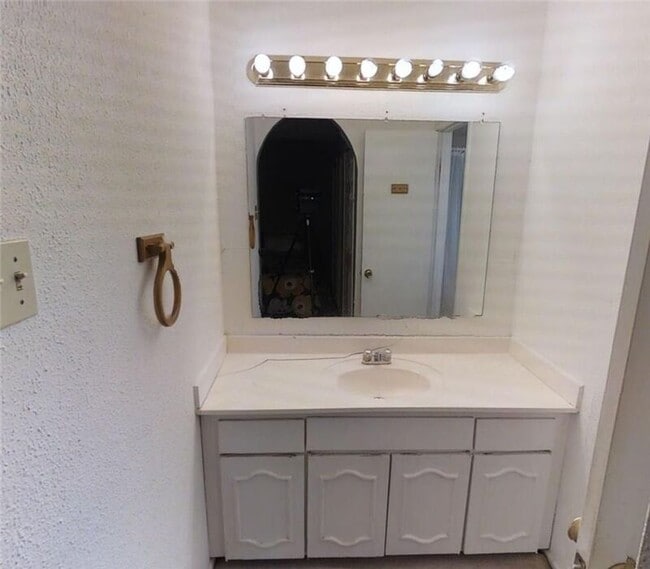 Building Photo - 3309 Ridgeglen Cir