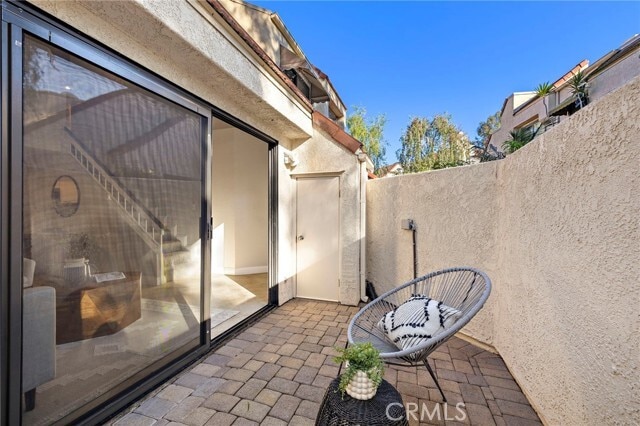 Building Photo - 91 Martinique St