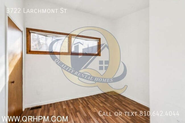 Building Photo - 3722 Larchmont St