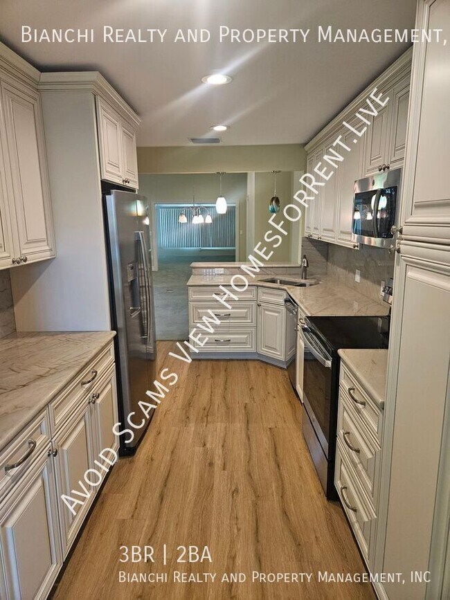 Building Photo - 2361 Bentley Dr
