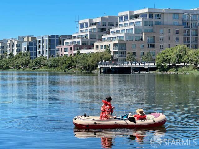 Building Photo - 325 Berry St