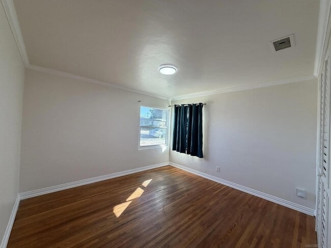 Building Photo - 3860 Paula St