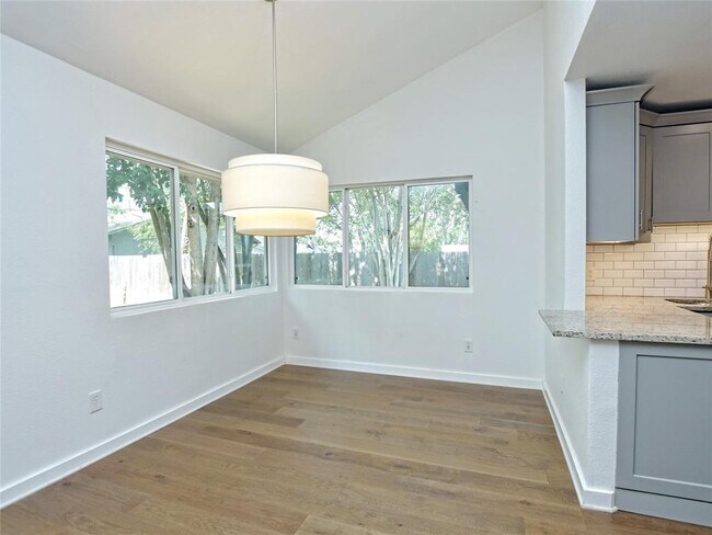 Building Photo - 7310 Inspiration Dr