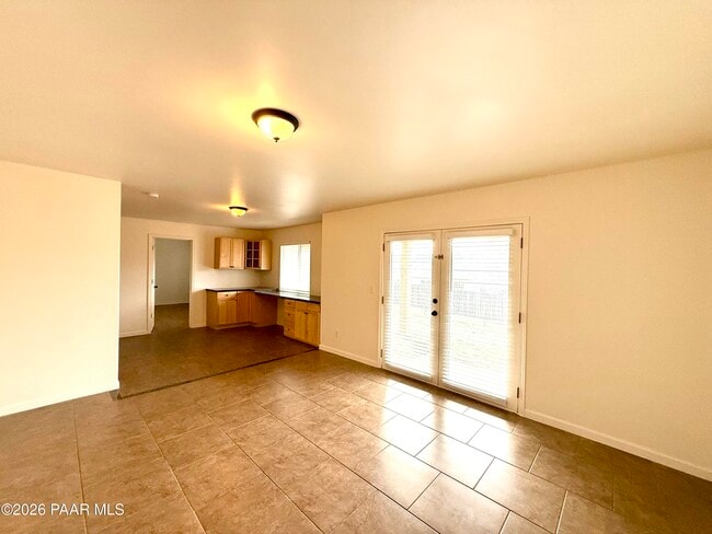 Building Photo - 5260 N Verde Ln