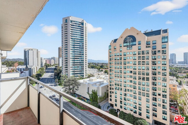 Building Photo - 10535 Wilshire Blvd