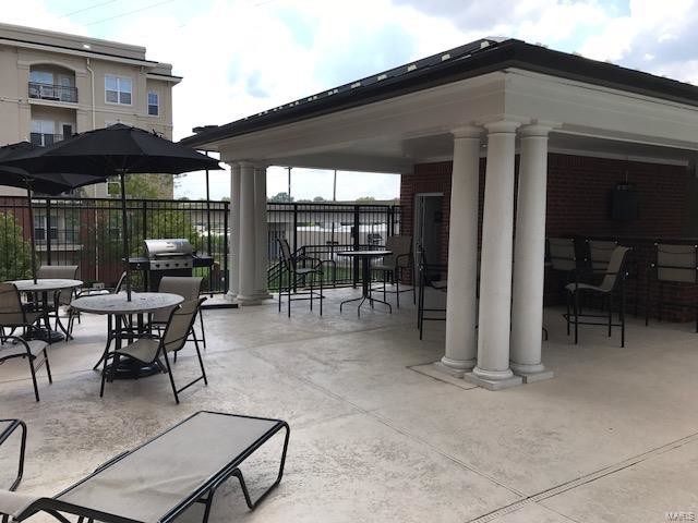 Building Photo - 1231 Strassner Dr