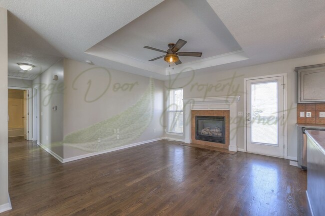 Building Photo - 706 NW Baytree Dr
