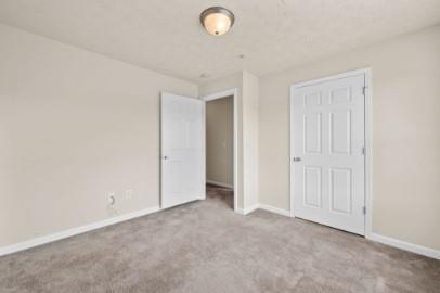 Building Photo - 5304 Fairington Club Dr