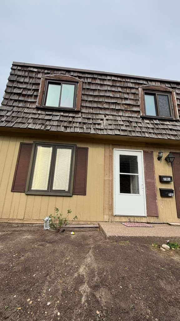 Primary Photo - 1651 Mentor Ave