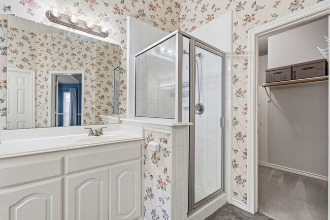 Building Photo - 10134 W Temple Dr