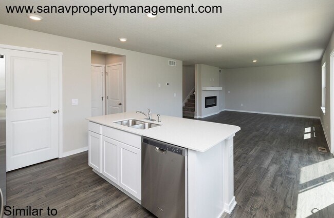 Building Photo - Spacious 4 Bed, 2.5 Bath Home in Bondurant