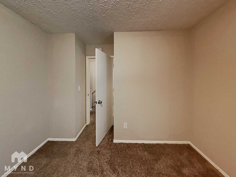 Building Photo - 5531 Downs Way