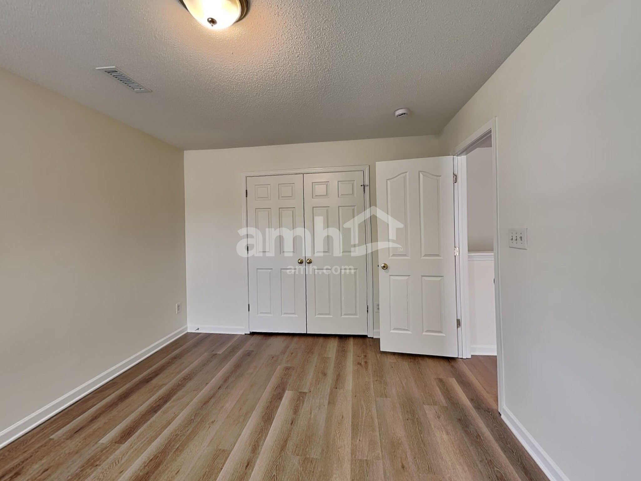 Building Photo - 6820 Squirrels Foot Ct