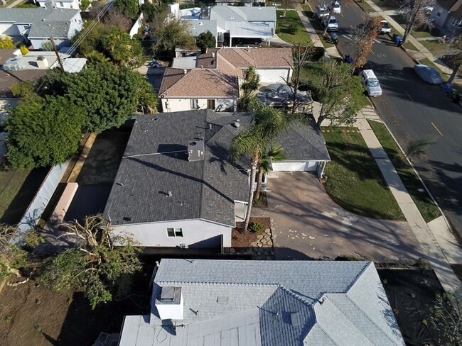 Building Photo - 18337 Erwin St